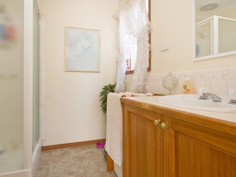 18 Landhill Close, Langwarrin VIC 3910