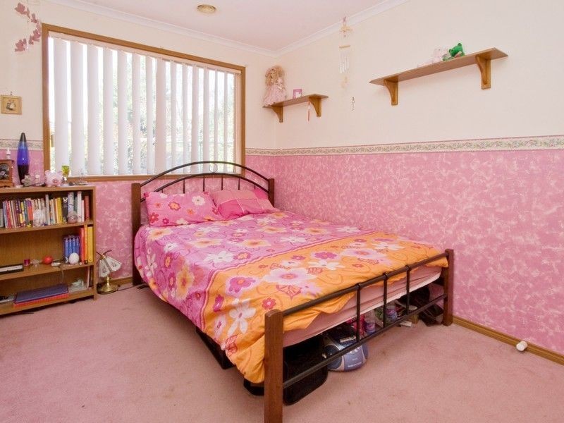 18 Landhill Close, Langwarrin VIC 3910