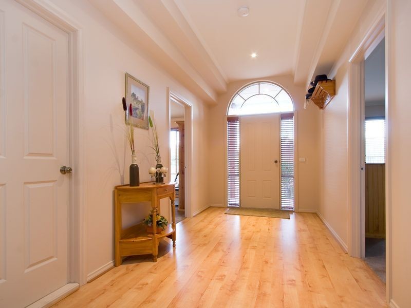 35 Appleberry Avenue, Langwarrin VIC 3910