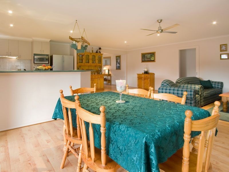 35 Appleberry Avenue, Langwarrin VIC 3910
