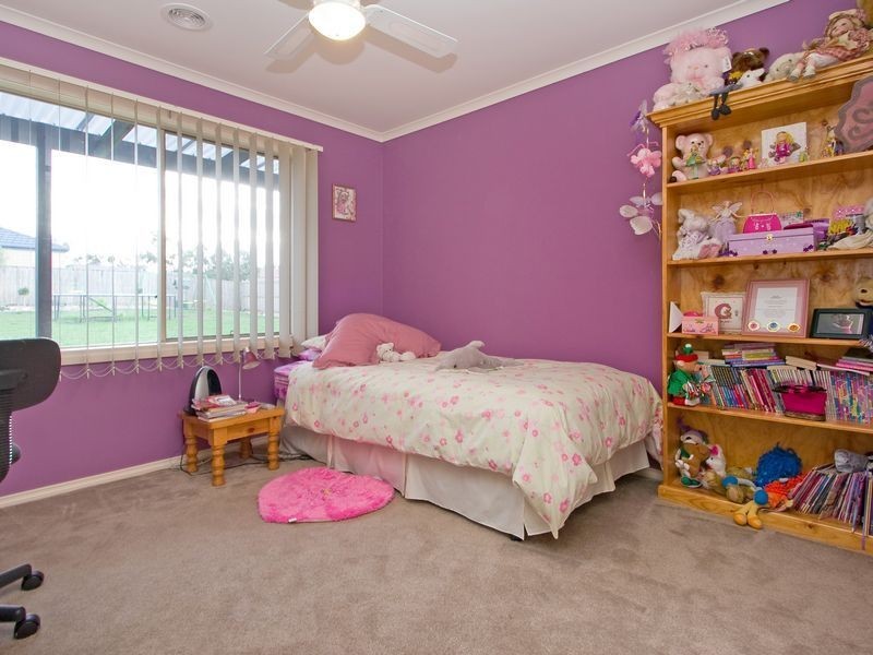 35 Appleberry Avenue, Langwarrin VIC 3910