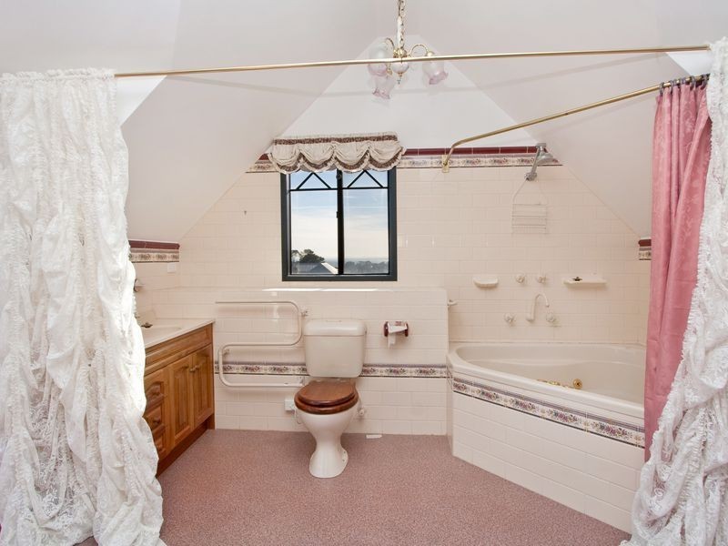 13 Tourello Road, Mount Eliza VIC 3930