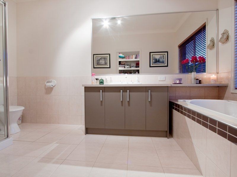 81 Apple Berry Ave, Langwarrin VIC 3910