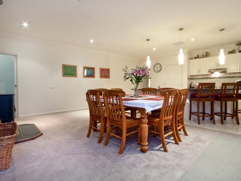 81 Apple Berry Ave, Langwarrin VIC 3910