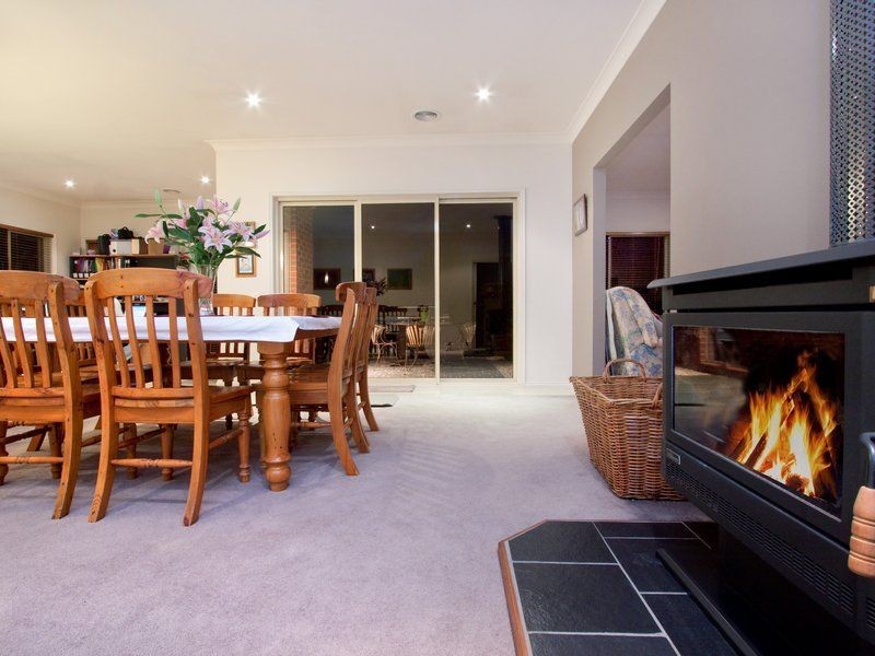 81 Apple Berry Ave, Langwarrin VIC 3910