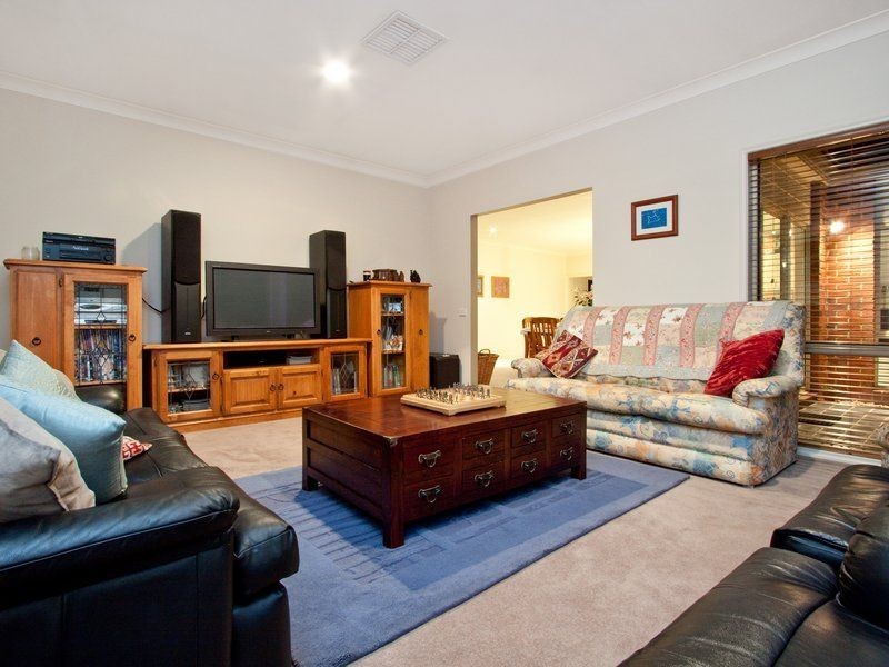 81 Apple Berry Ave, Langwarrin VIC 3910