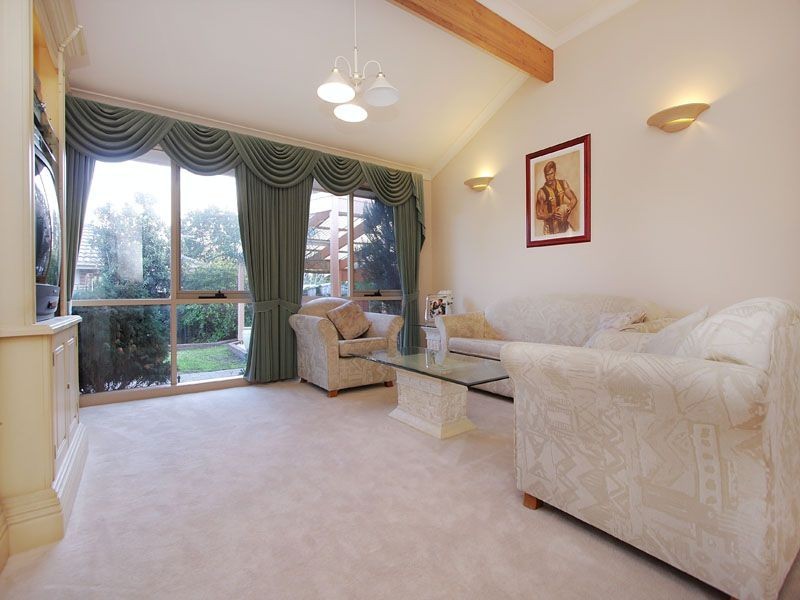 9 Firbank Close, Langwarrin VIC 3910