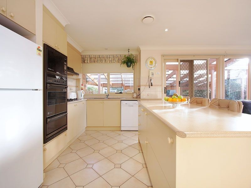 9 Firbank Close, Langwarrin VIC 3910