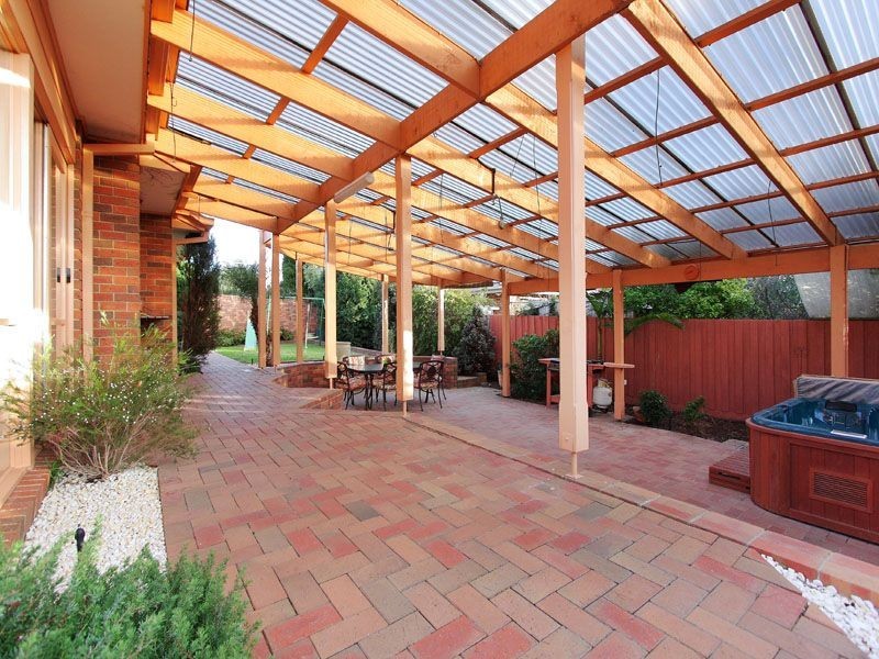 9 Firbank Close, Langwarrin VIC 3910