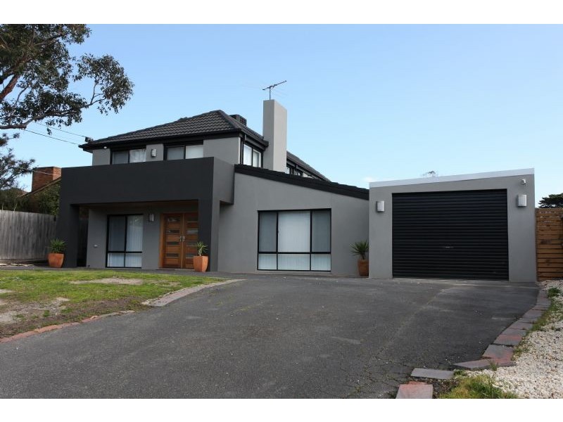 7 Elm Grove, Langwarrin VIC 3910