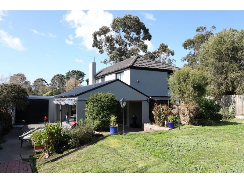 7 Elm Grove, Langwarrin VIC 3910