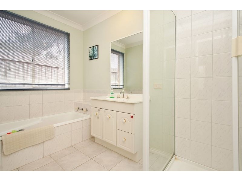 29 Bayport Dv, Langwarrin VIC 3910