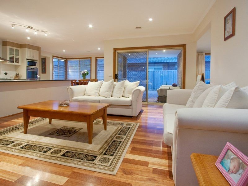 8 Collina Court, Langwarrin VIC 3910