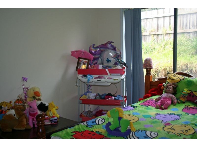 25 Julie Crt., Langwarrin VIC 3910