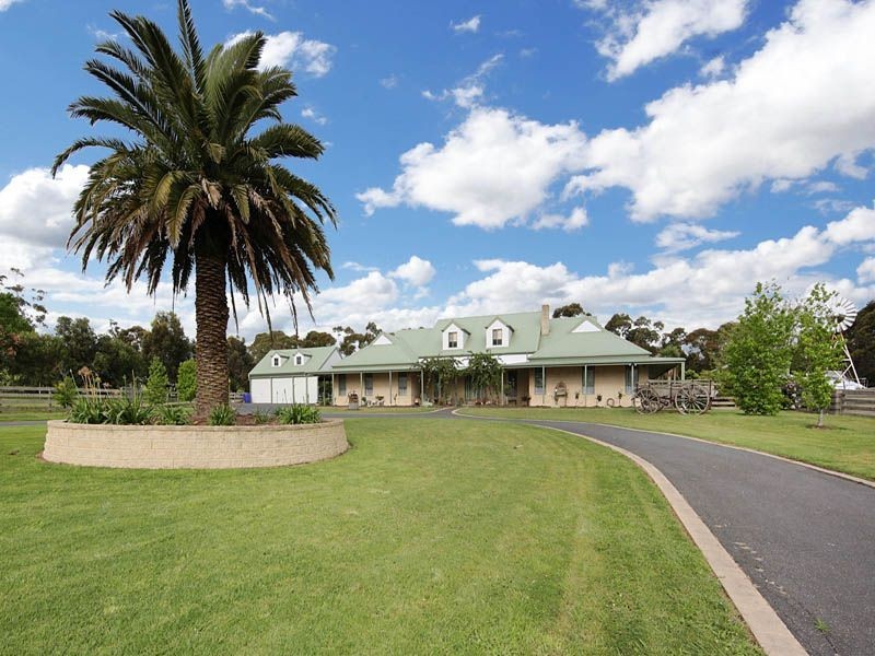 4 Kingston Rd., Langwarrin VIC 3910