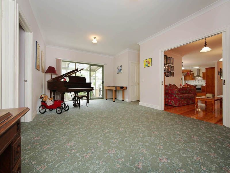 4 Kingston Rd., Langwarrin VIC 3910