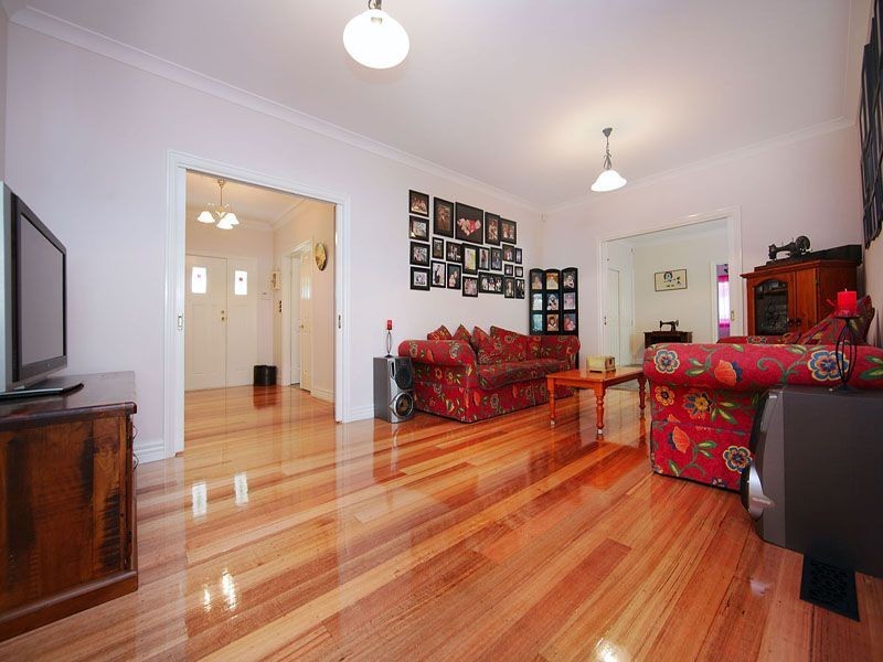 4 Kingston Rd., Langwarrin VIC 3910
