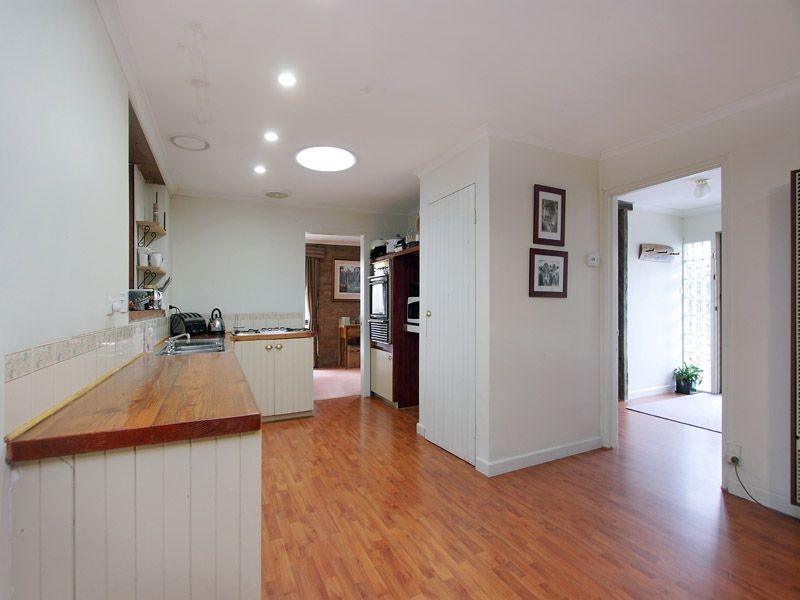 10 Lorraine Avenue, Langwarrin VIC 3910