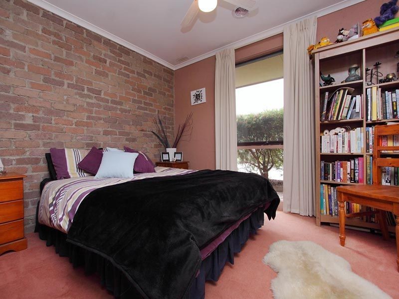 10 Lorraine Avenue, Langwarrin VIC 3910