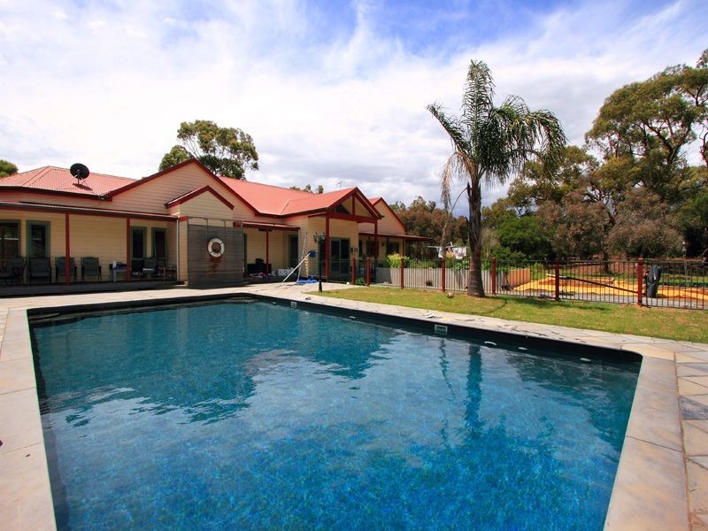 252 Warrandyte Road, Langwarrin VIC 3910