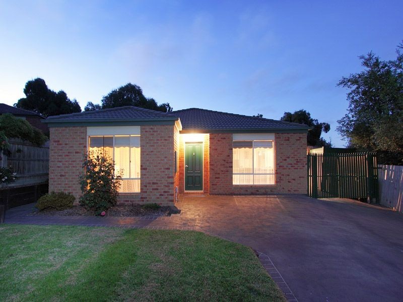 15 Julie Court, Langwarrin VIC 3910