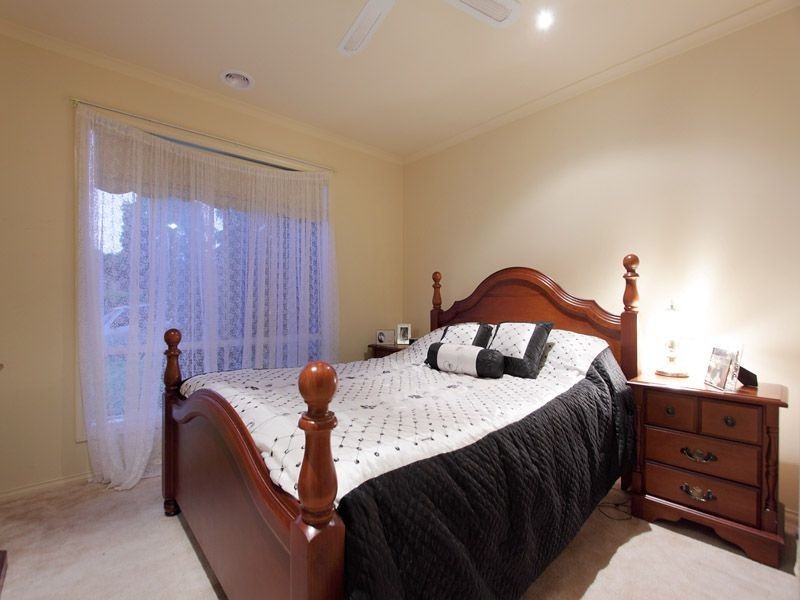 15 Julie Court, Langwarrin VIC 3910