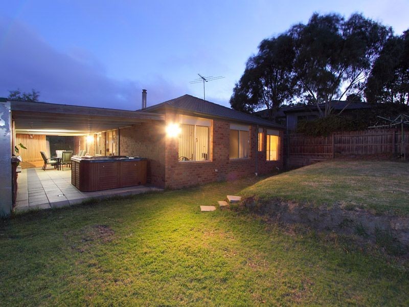 15 Julie Court, Langwarrin VIC 3910