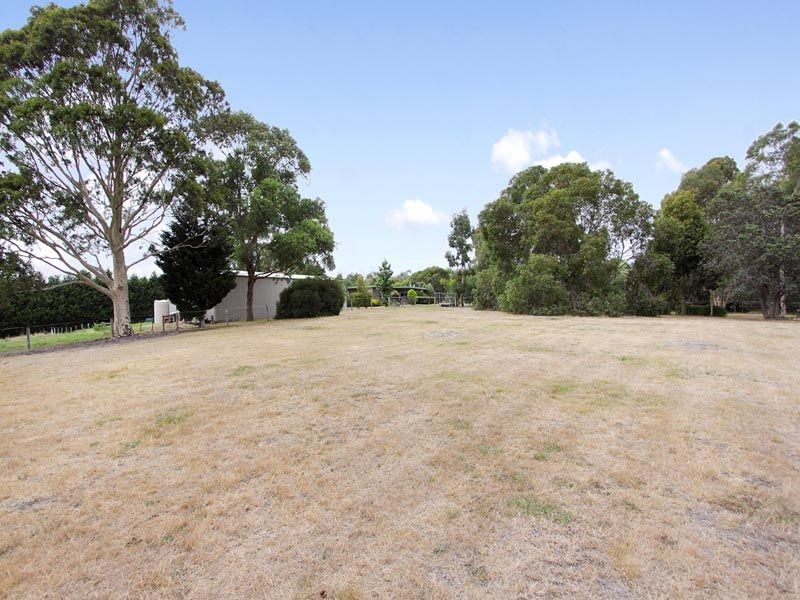 4 Grassmere Road, Langwarrin VIC 3910