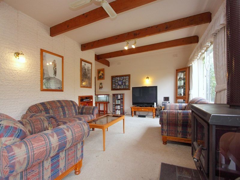 4 Grassmere Road, Langwarrin VIC 3910