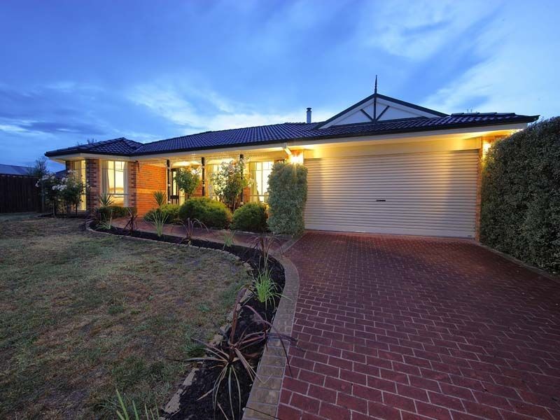 19 Mintbush Terrace, Langwarrin VIC 3910