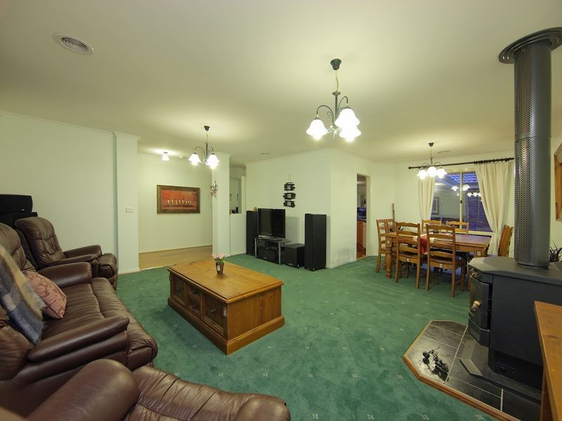 19 Mintbush Terrace, Langwarrin VIC 3910