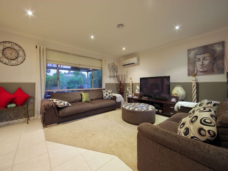 6 Waralong Court, Langwarrin VIC 3910