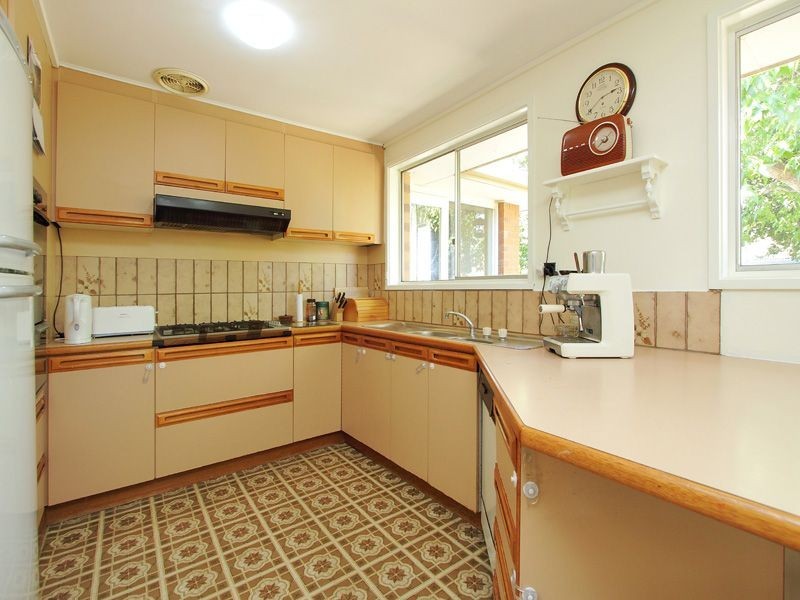 18 Ash Grove South, Langwarrin VIC 3910