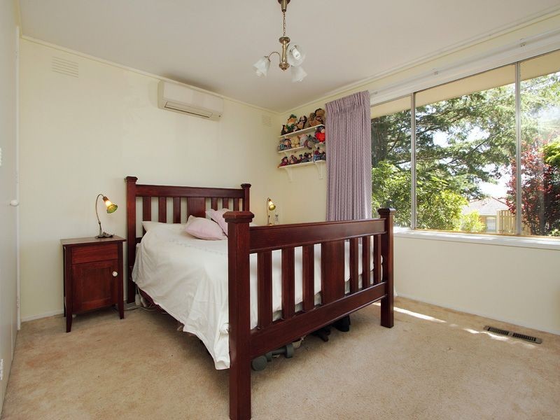 18 Ash Grove South, Langwarrin VIC 3910