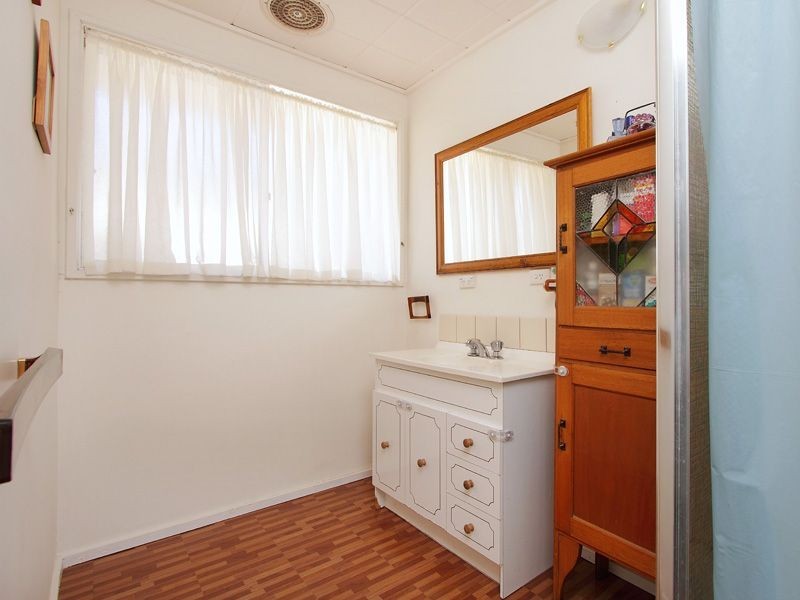 18 Ash Grove South, Langwarrin VIC 3910