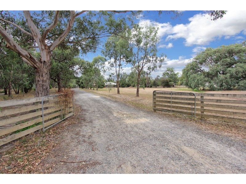 40 Grassmere Road, Langwarrin VIC 3910