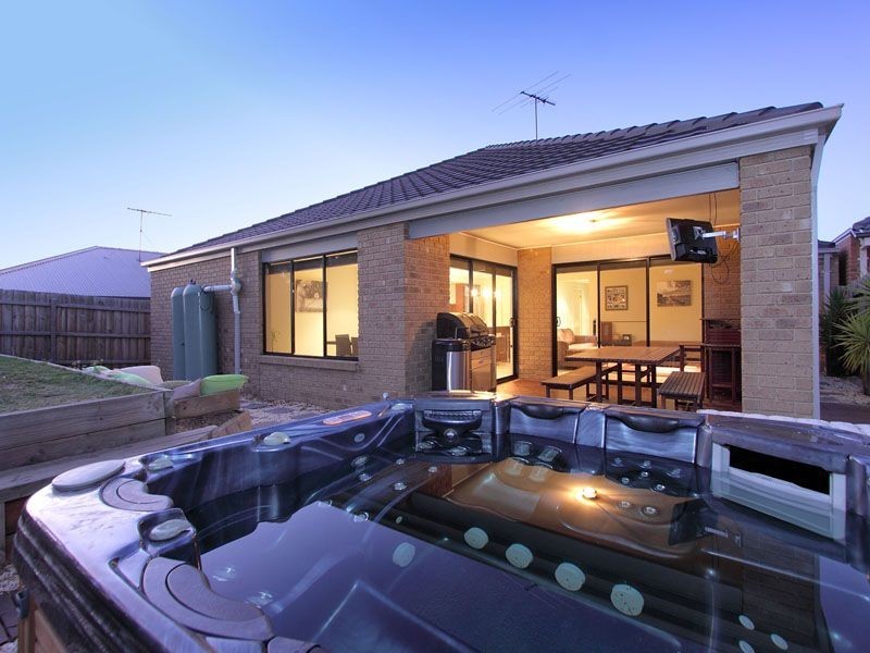 6 Elemes Court, Langwarrin VIC 3910
