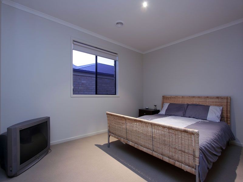 6 Elemes Court, Langwarrin VIC 3910