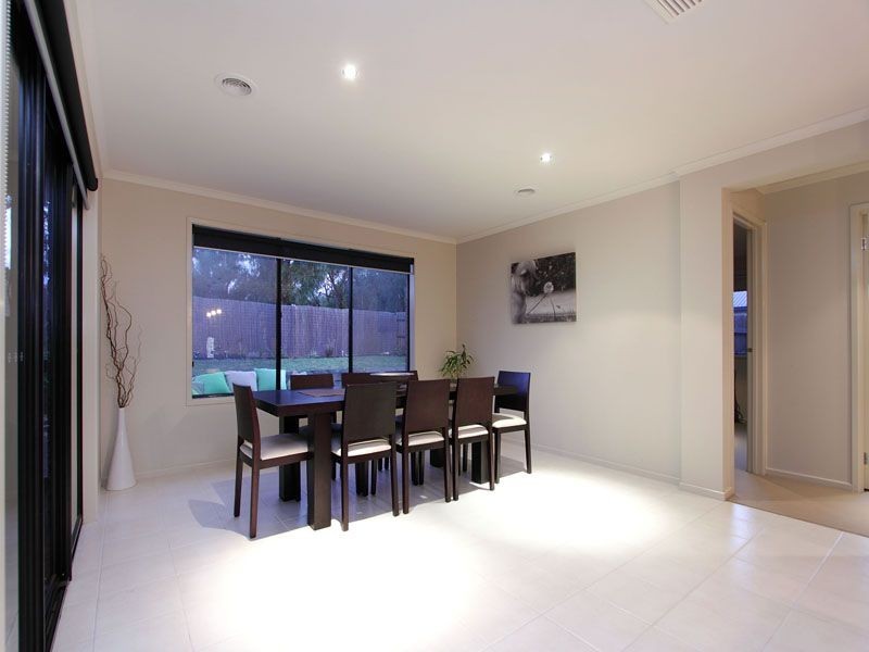 6 Elemes Court, Langwarrin VIC 3910