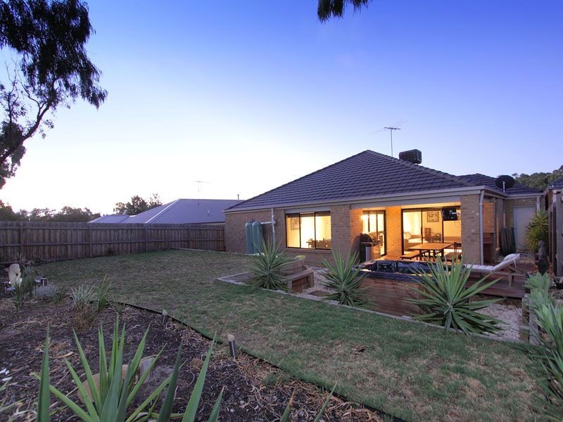 6 Elemes Court, Langwarrin VIC 3910