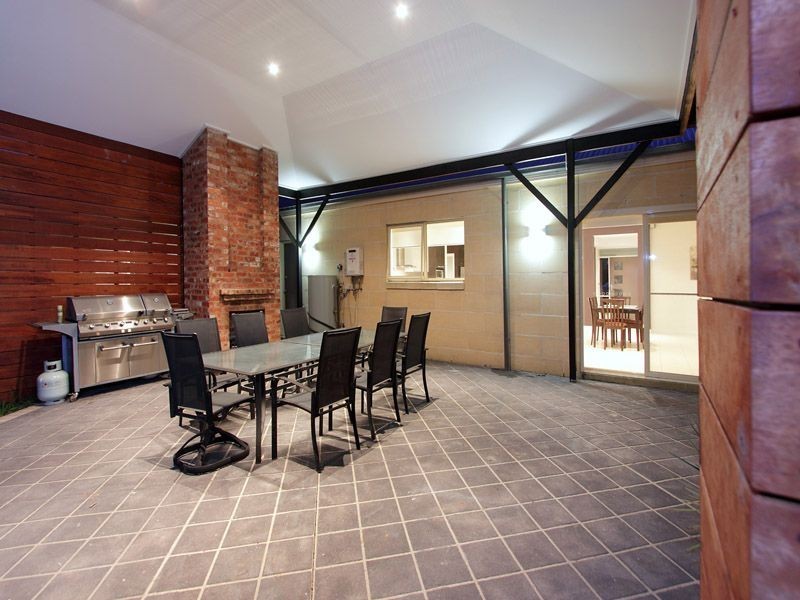 2 Martlesham Court, Langwarrin VIC 3910