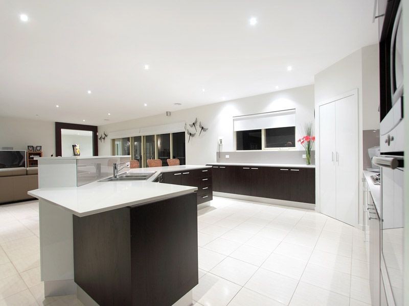 2 Martlesham Court, Langwarrin VIC 3910