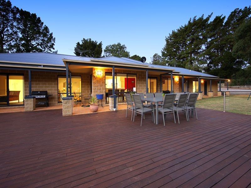 520 Robinsons Rd, Langwarrin VIC 3910