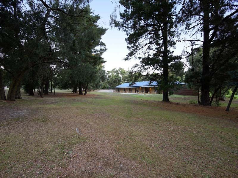 520 Robinsons Rd, Langwarrin VIC 3910