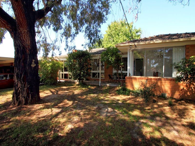 18 Ash Grove Sth, Langwarrin VIC 3910