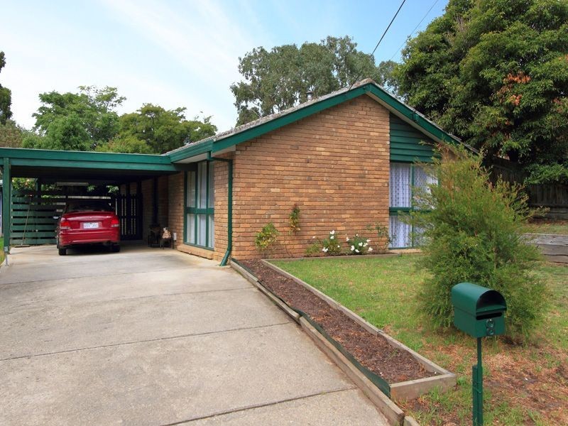 8 Lloyd Street, Langwarrin VIC 3910