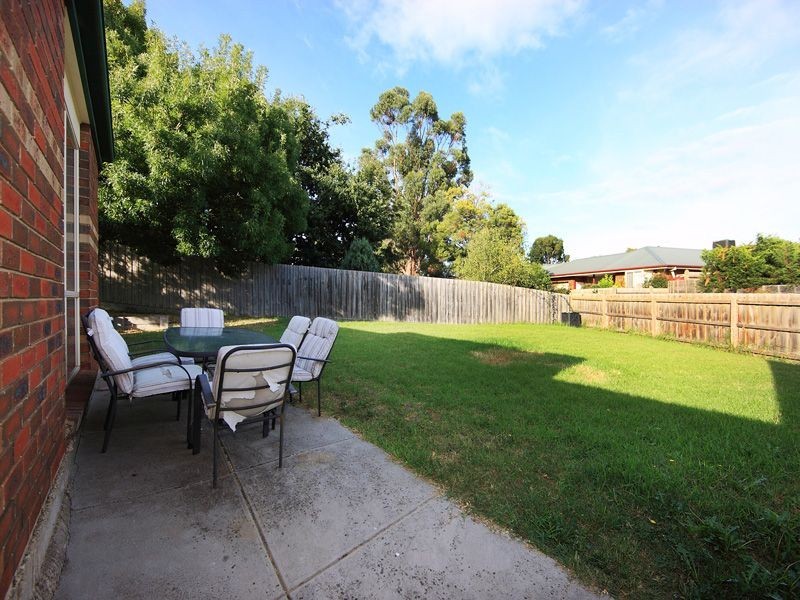 21 Bianco Crt, Langwarrin VIC 3910