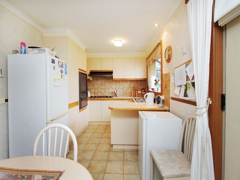 2/6 Bevnol Rd, Langwarrin VIC 3910