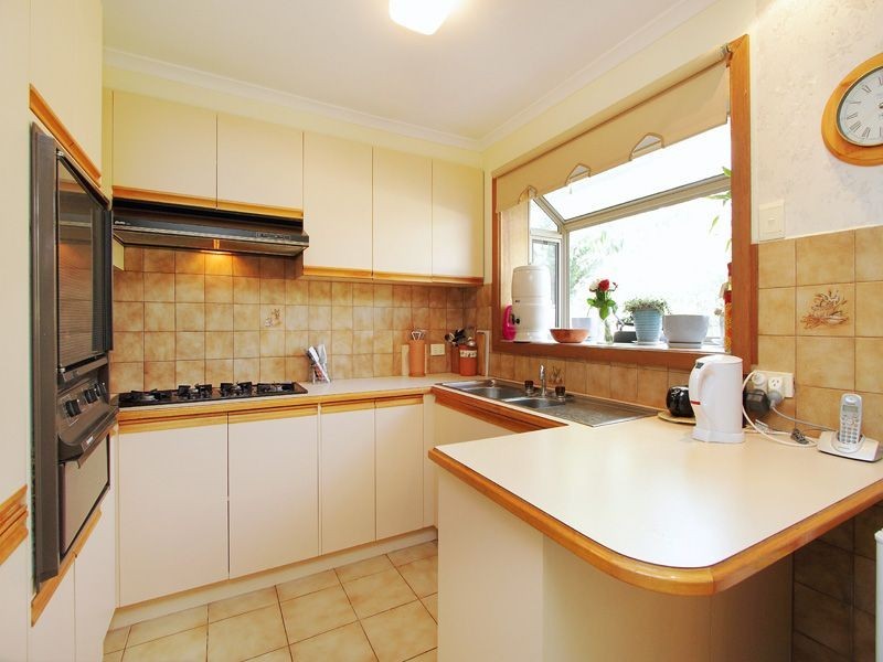 2/6 Bevnol Rd, Langwarrin VIC 3910