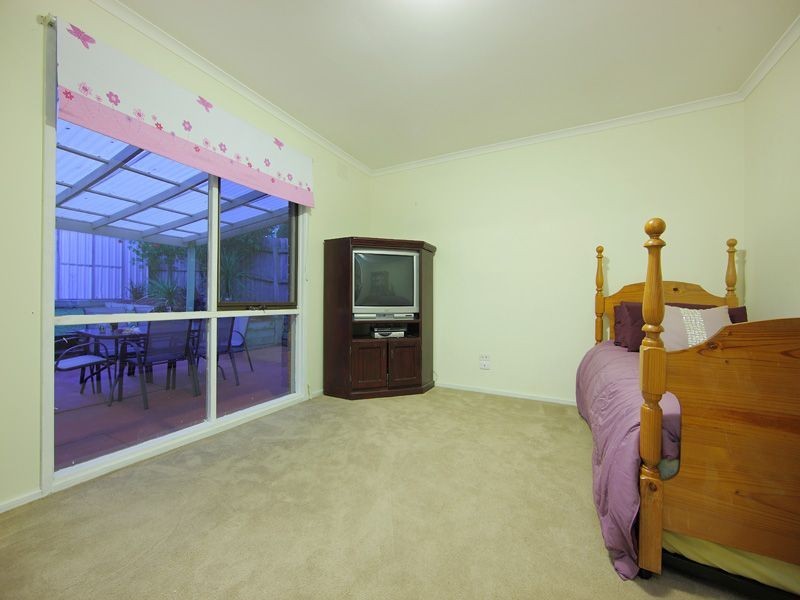 1 Chatswood Avenue, Langwarrin VIC 3910